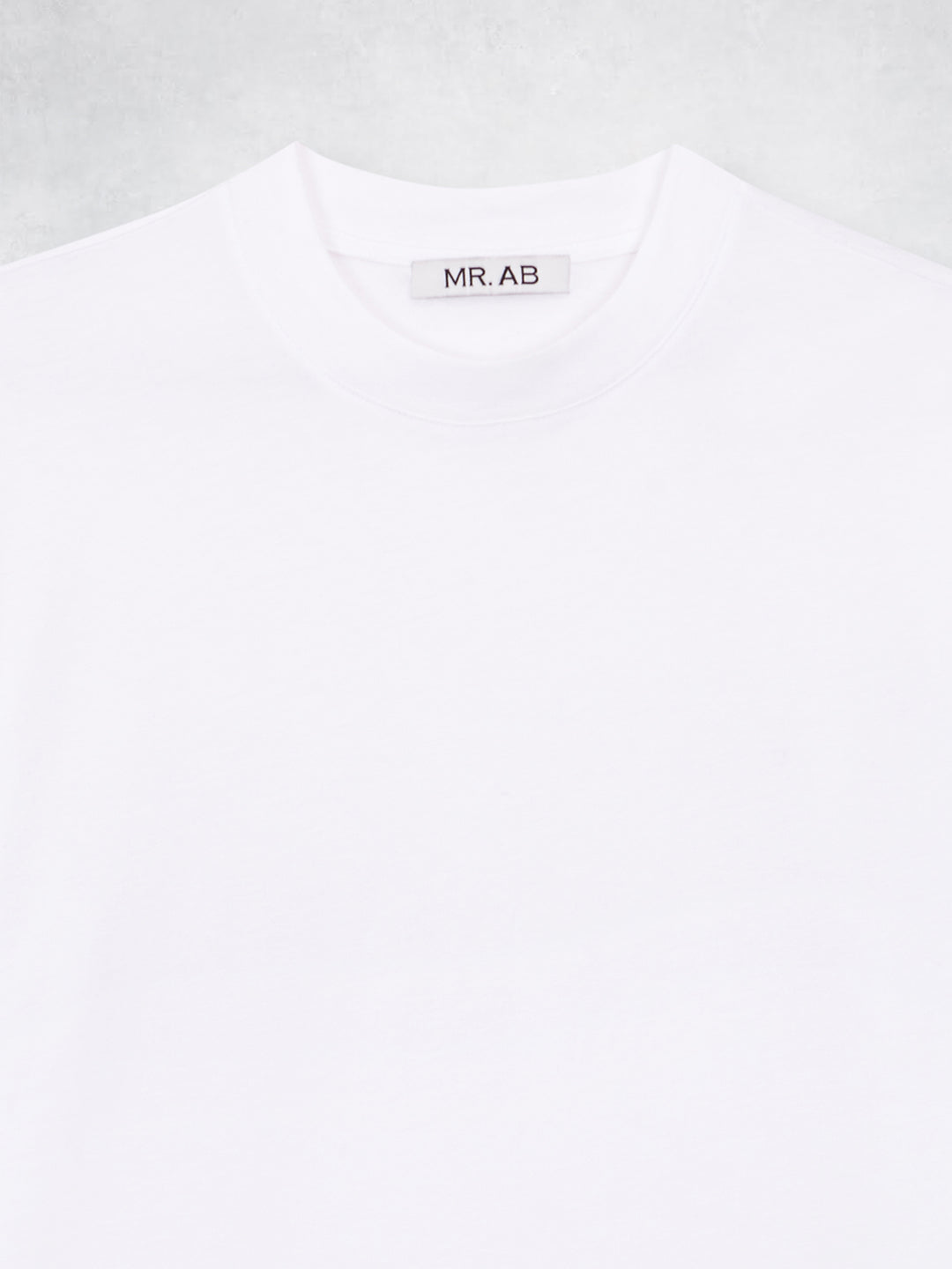 HIGH NECK TEE WHITE