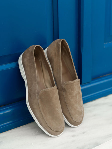 NO SHOES SAND