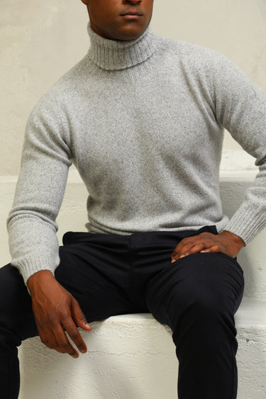 CASHMERE ROLL NECK GREY