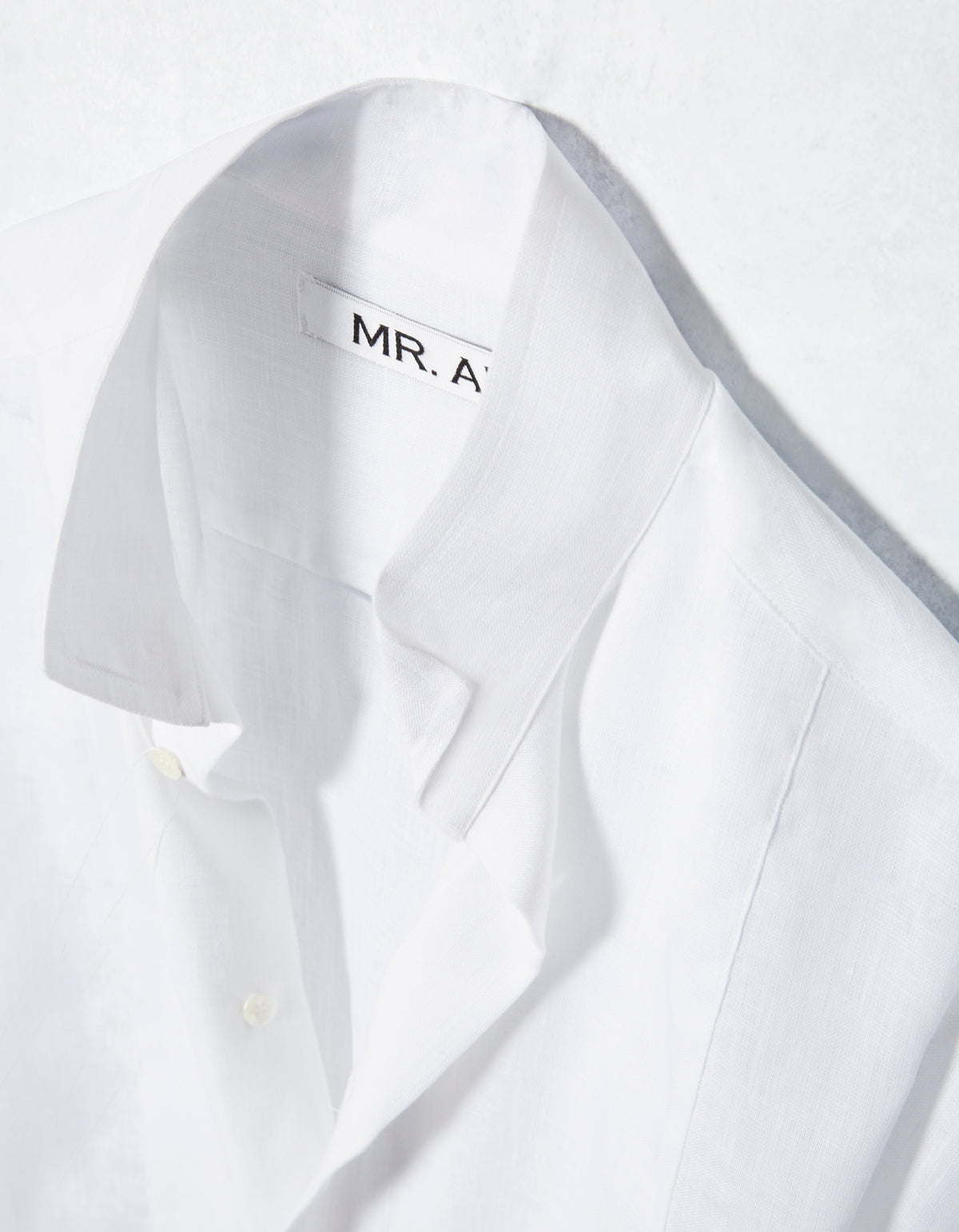 maolinen white#color_white