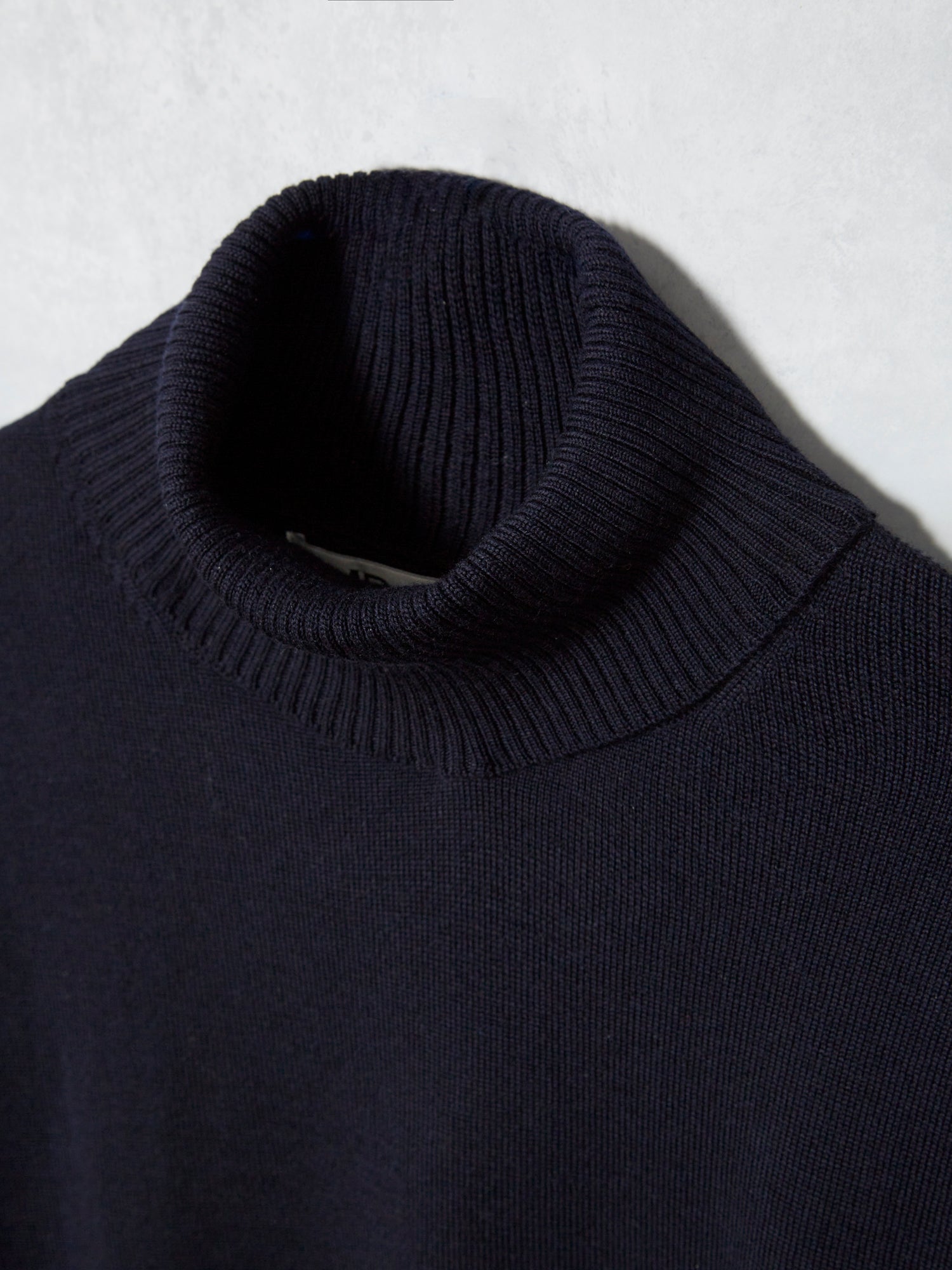 rollneck navy#color_navy